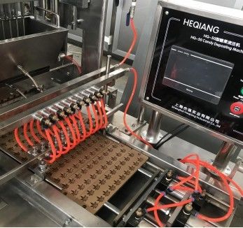Toffee Şeker Üretim Makinesi Soft Jelly Candy Depositor Tedarikçi